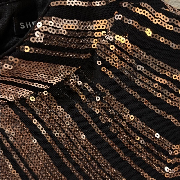 SHEIN Black and Gold Sequin Short Sleeve Party Dress - Size 12 - Picture 6 of 6